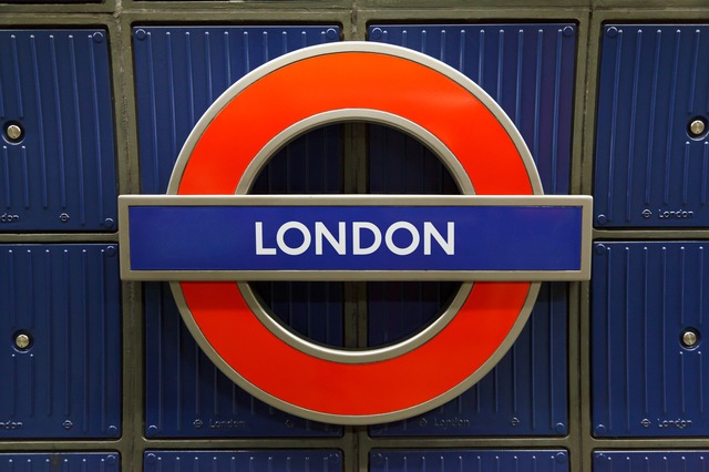 London sign